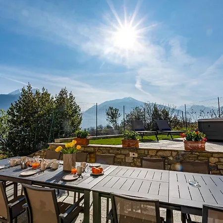 Ferienhaus Sant Anna Pianello Del Lario